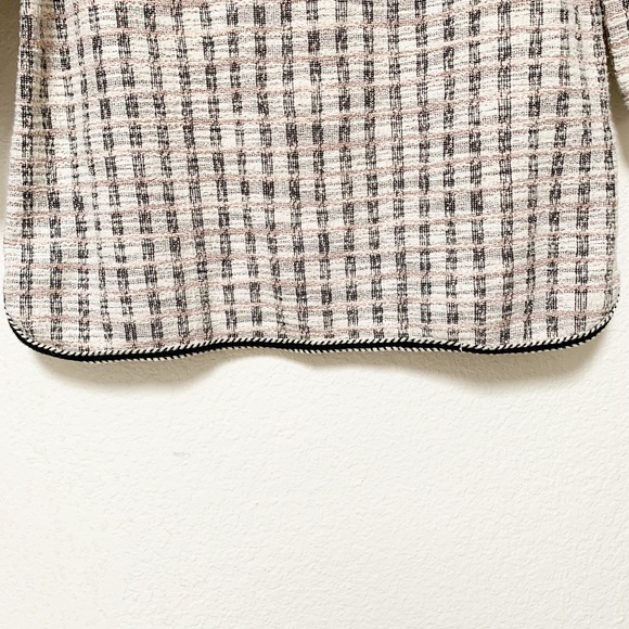 Max Studio | Cream & Pink Tweed Top S - Picture 3 of 6